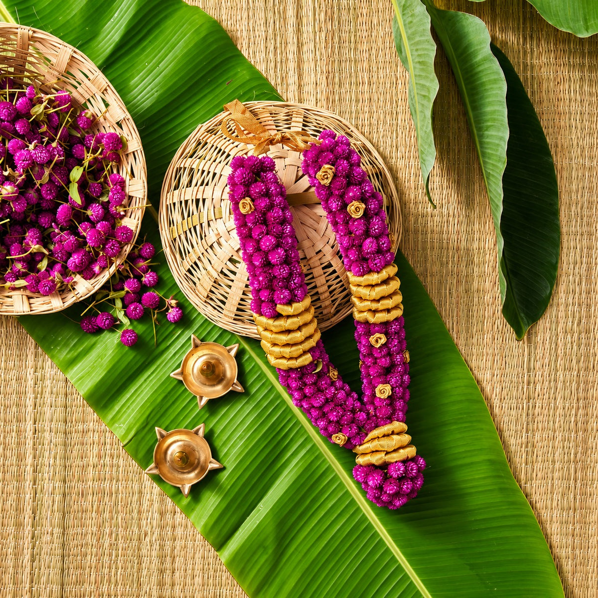 Pooja Garland - Vaadamalli Garland | Globe Amaranth Garland | Vadamalli Maalai