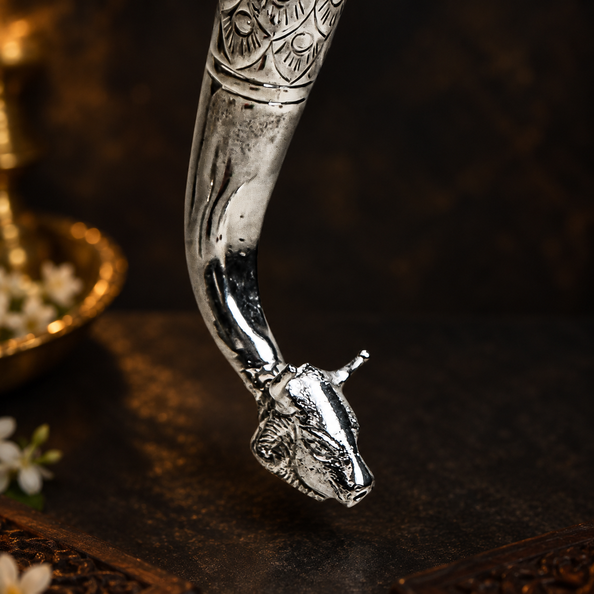 Gau Mukhi Shringi