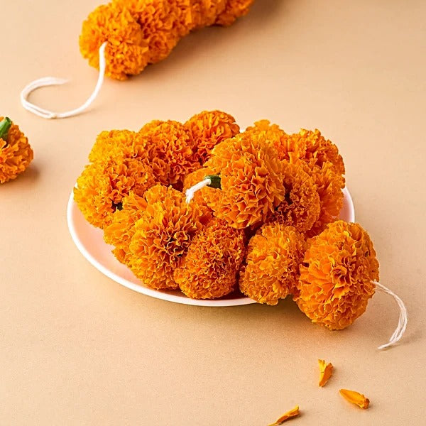Fresh Marigold String